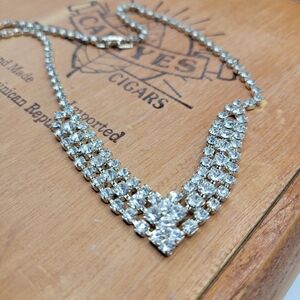 Vintage Rhinestone V Choker Necklace with Bling • Silvertone
